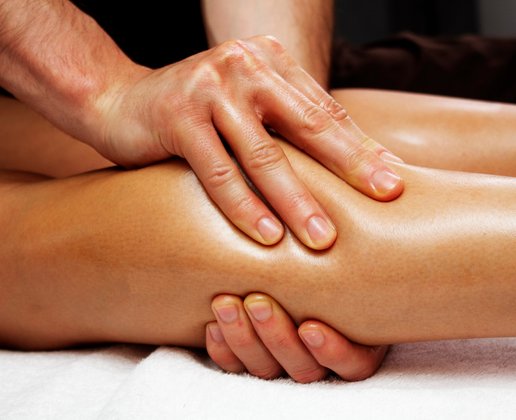 Lymphdrainage safnte Massage zur Entschlackung bei Masseur Michael Breins